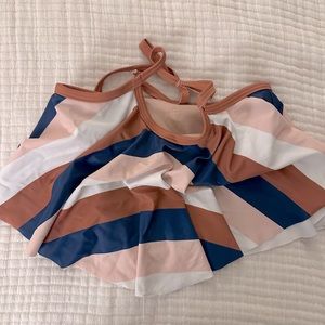 Kortni Jeane 8/9 four stripe swing top EUC